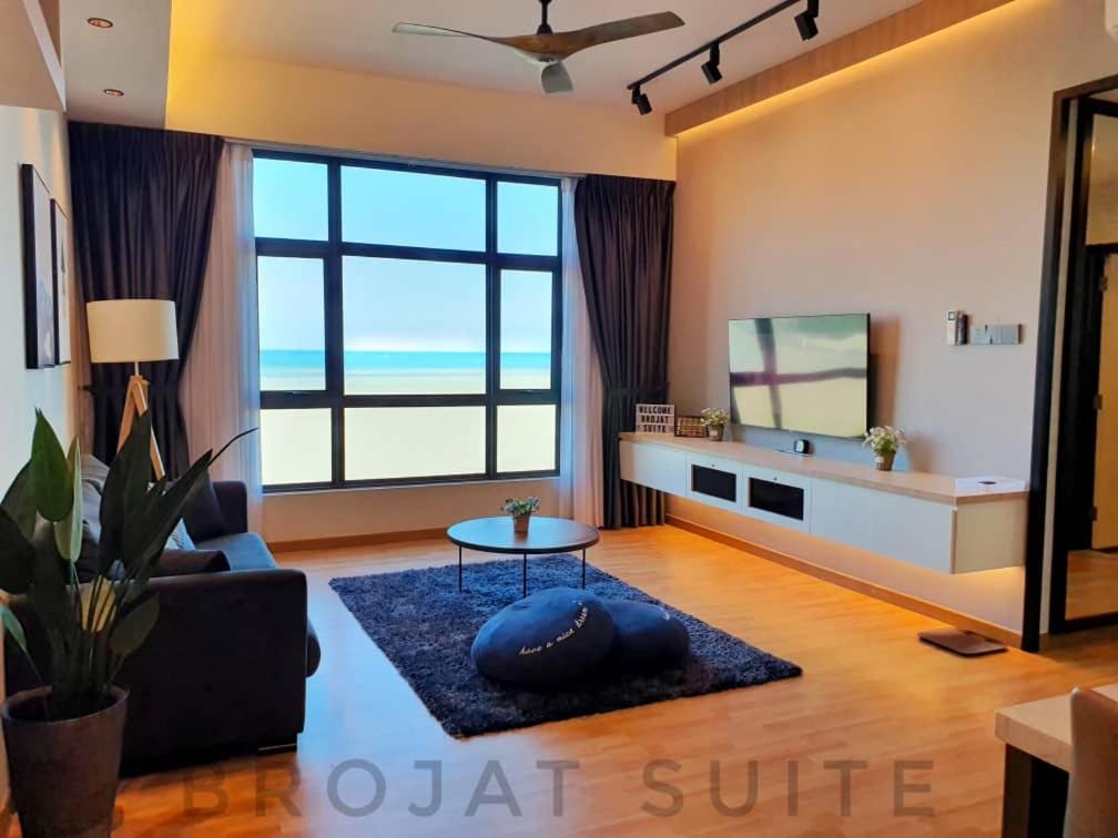 Brojat Family Sea View @ Imperium Apartment Kuantan