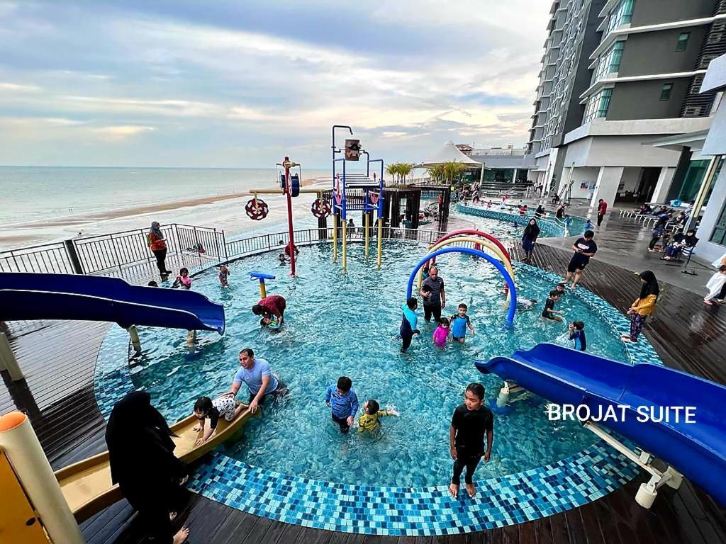 Apartment Brojat Family Sea View @ Imperium